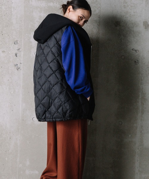 MARECHAL TERRE（マルシャルテル）の「ダウンパーカーベスト（ダウンベスト・レディース・ブラック系/サンドベージュ/ネイビー/ブラック・MEDIUM）」の20枚目の写真