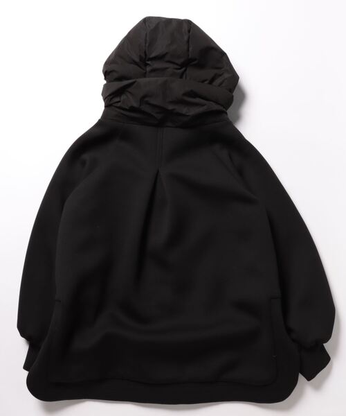 LUGIVA（ルギヴァ）の「ダンボールニット切り替えダウンジャケット（ダウンジャケット/コート・レディース・オフホワイト/ブラック・M）」の3枚目の写真