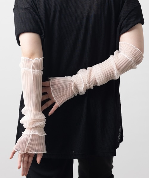 emonique(エモニーク)の「透け感 ロング丈レース 締め付けないアームカバー UVカット UPF50+(アームカバー・レディース・ホワイト/ピンク/ブラック/ベージュ/パープル/イエロー/ブルー・FREE)」の17枚目の写真