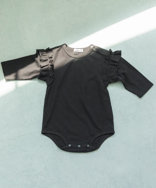 pairmanon（ペアマノン）の「【かぞくおそろい】 【ベビー】袖 フリル ワッフル 長袖 ロンパース（ロンパース・キッズ・ブラック系その他/グレー系その他/ベージュ系その他/ダークブルー/ブルー系その他/パープル系その他/ブラック/ピンク/グリーン系その他2/ブルー系その他4/パープル系その他2/ピンク系その他3/グレイッシュベージュ・70/80）」の2枚目の写真