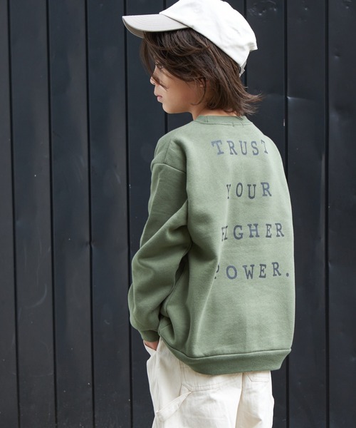 PAIRMANON STREET（ペアマノンストリート）の「【PAIRMANON STREET】グラフィックプリント オーバサイズ トレーナー（スウェット・キッズ・ブラック系その他2/ブラック系その他/マスタード/レッド系その他/ブラック系その他4/ピンク系その他/ブルー系その他2/ブルー系その他/グレー系その他/ブラック系その他3/グリーン系その他/ブラウン系その他/イエロー系その他/レッド系その他2/グリーン系その他2/グレー系その他3/グレー系その他4/グレー系その他2/ホワイト系その他/ブルー系その他3・140/120/150/100/90/130/110）」の11枚目の写真