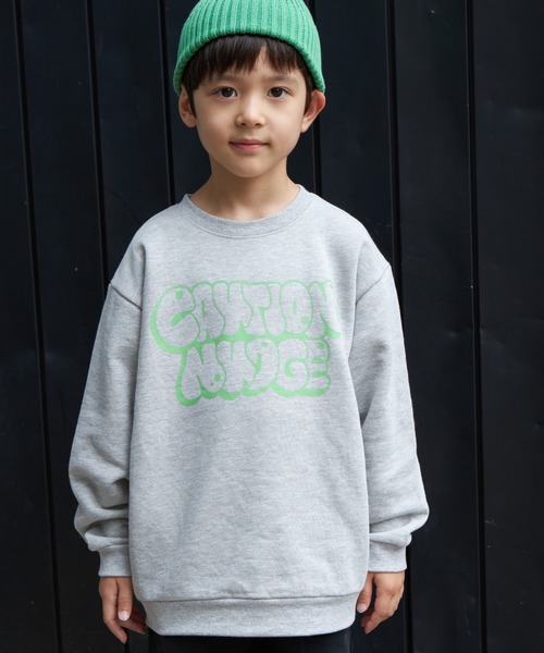 PAIRMANON STREET（ペアマノンストリート）の「【PAIRMANON STREET】グラフィックプリント オーバサイズ トレーナー（スウェット・キッズ・ブラック系その他2/ブラック系その他/マスタード/レッド系その他/ブラック系その他4/ピンク系その他/ブルー系その他2/ブルー系その他/グレー系その他/ブラック系その他3/グリーン系その他/ブラウン系その他/イエロー系その他/レッド系その他2/グリーン系その他2/グレー系その他3/グレー系その他4/グレー系その他2/ホワイト系その他/ブルー系その他3・140/120/150/100/90/130/110）」の9枚目の写真