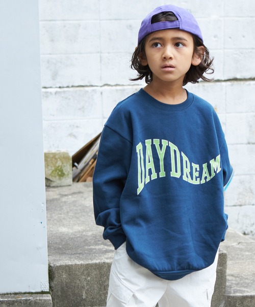 PAIRMANON STREET（ペアマノンストリート）の「【PAIRMANON STREET】グラフィックプリント オーバサイズ トレーナー（スウェット・キッズ・ブラック系その他2/ブラック系その他/マスタード/レッド系その他/ブラック系その他4/ピンク系その他/ブルー系その他2/ブルー系その他/グレー系その他/ブラック系その他3/グリーン系その他/ブラウン系その他/イエロー系その他/レッド系その他2/グリーン系その他2/グレー系その他3/グレー系その他4/グレー系その他2/ホワイト系その他/ブルー系その他3・140/120/150/100/90/130/110）」の14枚目の写真