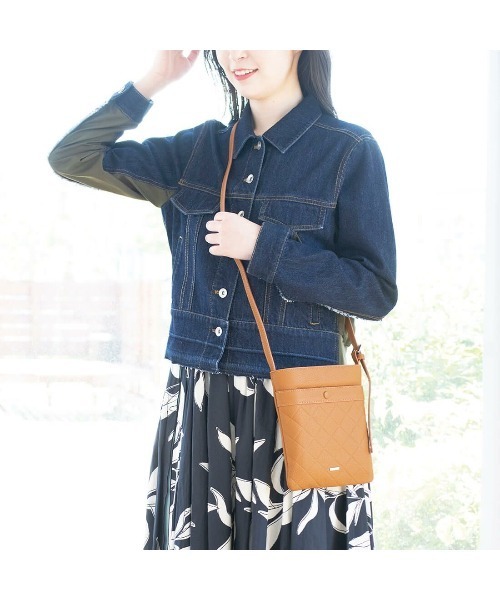 バルコス ダイヤモンドエンボスレザーポシェット レディース ONESIZE ブラック