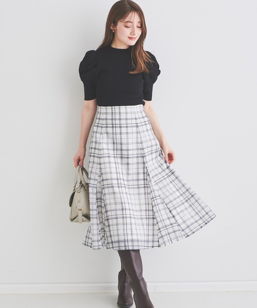 LAISSE PASSE（レッセパッセ）の「タック&ギャザー五分袖ニットプルオーバー（ニット/セーター・レディース・ブラック/ダルブルー系/アイボリー/モカ・MEDIUM）」の8枚目の写真