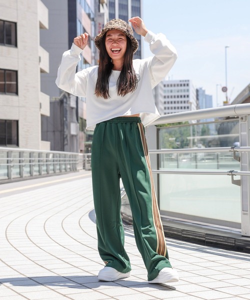 BAYFLOW(ベイフロー)の「【YOU are YOU】【スタッフ企画】ラインパンツ(その他パンツ・レディース・グリーン/ベージュ/ブラック・SMALL/MEDIUM)」の12枚目の写真