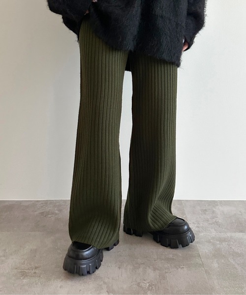 apres jour mignon（アプレジュールミニョン）の「リブニットパンツ【ZOZOTOWN限定アイテム】（その他パンツ・レディース・ブラック/グリーン/グレイッシュベージュ/アイボリー・SMALL/MEDIUM/X-LARGE）」の4枚目の写真