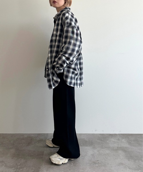 apres jour mignon（アプレジュールミニョン）の「リブニットパンツ【ZOZOTOWN限定アイテム】（その他パンツ・レディース・ブラック/グリーン/グレイッシュベージュ/アイボリー・SMALL/MEDIUM/X-LARGE）」の11枚目の写真