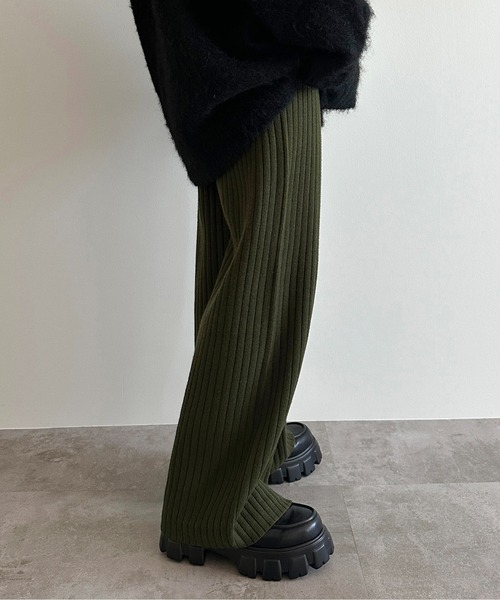 apres jour mignon（アプレジュールミニョン）の「リブニットパンツ【ZOZOTOWN限定アイテム】（その他パンツ・レディース・ブラック/グリーン/グレイッシュベージュ/アイボリー・SMALL/MEDIUM/X-LARGE）」の20枚目の写真