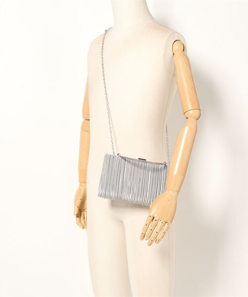 Cupid Heart（キューピッドハート）の「【Cupid Heart】結婚式用！金具ハンドルサテンプリーツバッグ（クラッチバッグ・レディース・ブラック/シルバー/ベージュ・MEDIUM）」の21枚目の写真