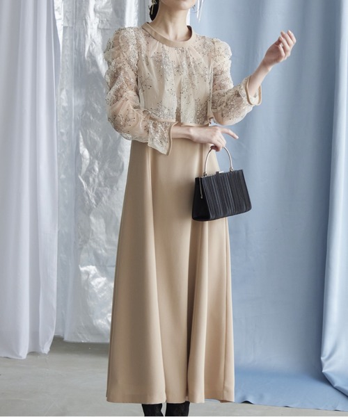 Cupid Heart（キューピッドハート）の「【Cupid Heart】結婚式用！金具ハンドルサテンプリーツバッグ（クラッチバッグ・レディース・ブラック/シルバー/ベージュ・MEDIUM）」の2枚目の写真