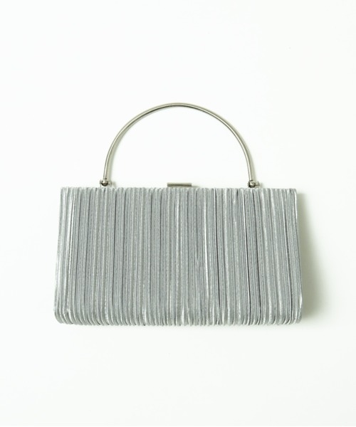 Cupid Heart（キューピッドハート）の「【Cupid Heart】結婚式用！金具ハンドルサテンプリーツバッグ（クラッチバッグ・レディース・ブラック/シルバー/ベージュ・MEDIUM）」の8枚目の写真