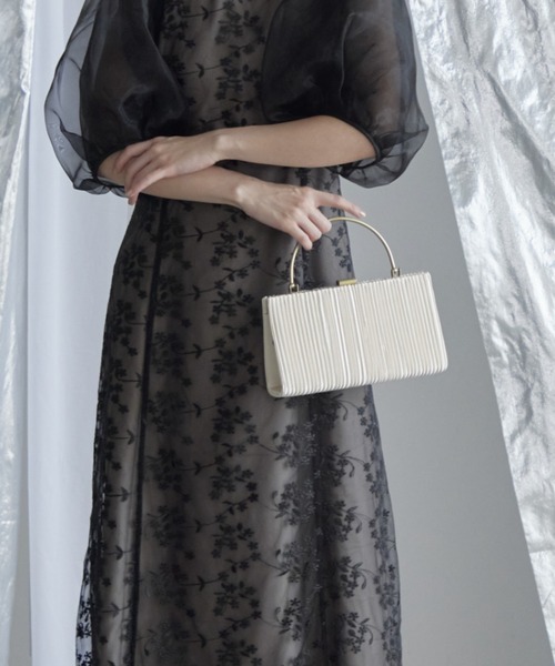 Cupid Heart（キューピッドハート）の「【Cupid Heart】結婚式用！金具ハンドルサテンプリーツバッグ（クラッチバッグ・レディース・ブラック/シルバー/ベージュ・MEDIUM）」の22枚目の写真