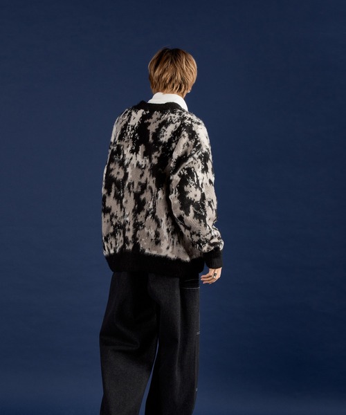 Adoon plain(アドーンプレーン)の「マーブルパターンジャガードカーディガン(カーディガン/ボレロ・メンズ・ブラック/アイボリー/ダークグリーン・LARGE/MEDIUM)」の8枚目の写真