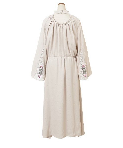 KEITA MARUYAMA（ケイタマルヤマ）の「Dobby Embroidery One Piece