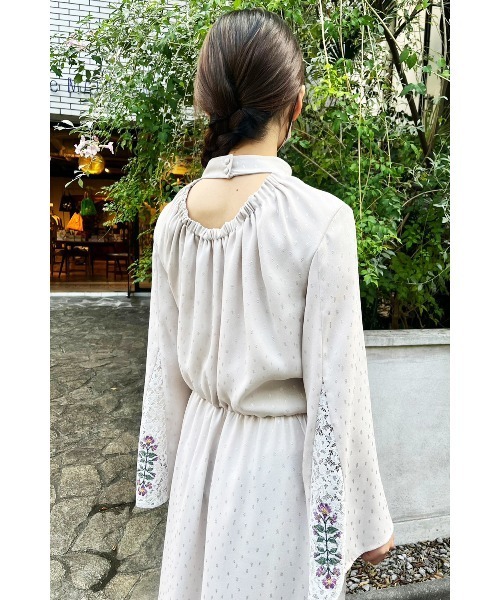 KEITA MARUYAMA（ケイタマルヤマ）の「Dobby Embroidery One Piece