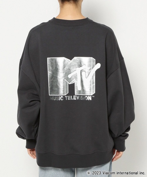 LOWRYS FARM(ローリーズファーム)の「MTVウラケプルオーバー 987380(スウェット・レディース・チャコールグレー/グレー/ブルー・FREE)」の6枚目の写真