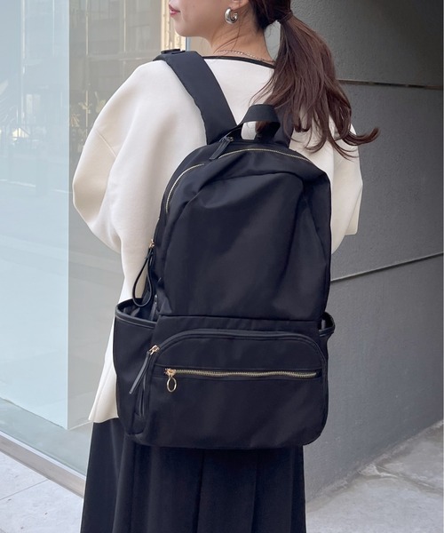 natural couture(ナチュラルクチュール)の「【mamamo】15ポケットきれいめリュック(バックパック/リュック・レディース・ブラウン/ベージュ/ブラック・FREE)」の10枚目の写真