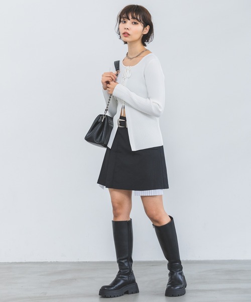 PAGEBOY（ページボーイ）の「レースアップバイカラーリブニット（ニット/セーター・レディース・オフホワイト/ブラック/ネイビー/オレンジ系その他・FREE）」の6枚目の写真