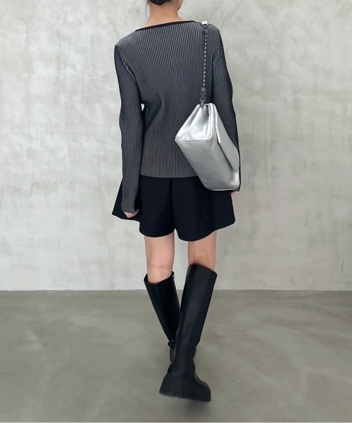 PAGEBOY（ページボーイ）の「レースアップバイカラーリブニット（ニット/セーター・レディース・オフホワイト/ブラック/ネイビー/オレンジ系その他・FREE）」の21枚目の写真