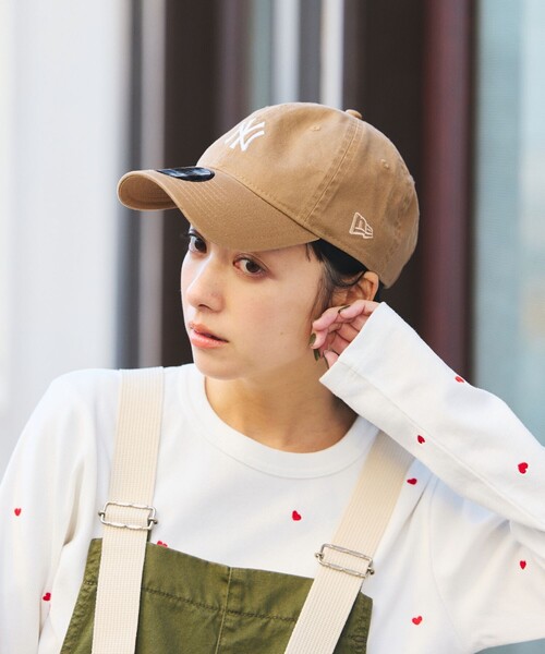 FREAK'S STORE（フリークスストア）の「New Era × FREAK'S STORE/ニューエラ 別注 9TWENTY MINI LOGO CAP/ナイントゥエンティ ミニロゴキャップ/ニューエラ（キャップ・レディース・ベージュ/ネイビー/キャメル/ブラック・ONE SIZE）」の4枚目の写真