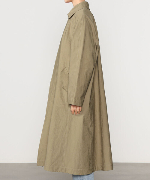 LE GLAZIK（ルグラジック）の「LE GLAZIK | ナイロンカルゼ バルマカーンコート WOMEN（ステンカラーコート・レディース・オフホワイト/ベージュ・36）」の5枚目の写真