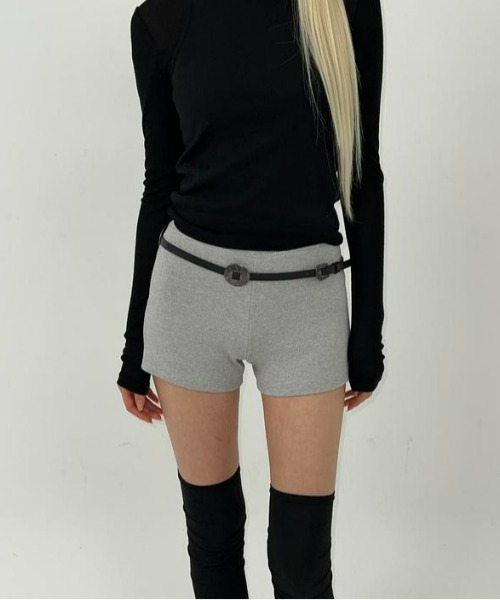 BLACKUP（ブラックアップ）の「[MADE] デリソンバンディングショートパンツ（その他パンツ・レディース・ホワイト/ブラック/グレー・SMALL/MEDIUM）」の3枚目の写真