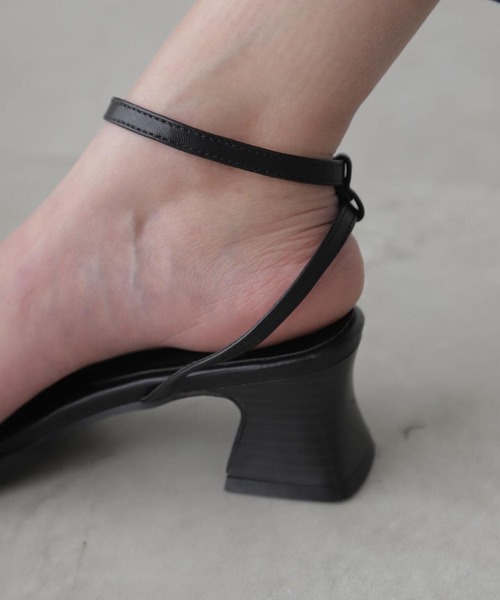 FREE'S MART(フリーズマート)の「◆ナローサンダル(サンダル・レディース・ブラック/ホワイト・SMALL/MEDIUM)」の12枚目の写真