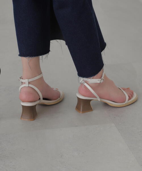 FREE'S MART(フリーズマート)の「◆ナローサンダル(サンダル・レディース・ブラック/ホワイト・SMALL/MEDIUM)」の17枚目の写真