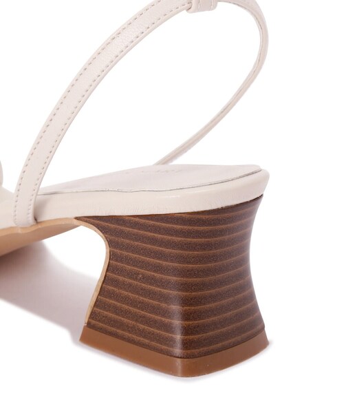 FREE'S MART(フリーズマート)の「◆ナローサンダル(サンダル・レディース・ブラック/ホワイト・SMALL/MEDIUM)」の5枚目の写真