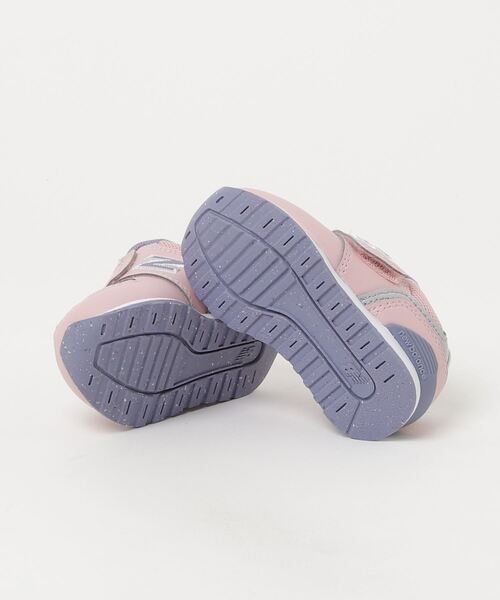 NEW BALANCE(ニューバランス)の「996(スニーカー・キッズ・ブルー/ピンク・14.0cm/13.0cm/12.0cm/12.5cm/14.5cm/15.5cm/13.5cm/15.0cm/16.0cm/16.5cm)」の8枚目の写真
