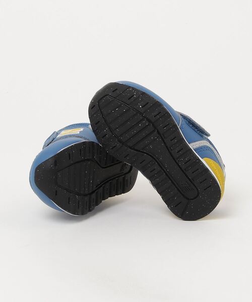 NEW BALANCE(ニューバランス)の「996(スニーカー・キッズ・ブルー/ピンク・14.0cm/13.0cm/12.0cm/12.5cm/14.5cm/15.5cm/13.5cm/15.0cm/16.0cm/16.5cm)」の5枚目の写真