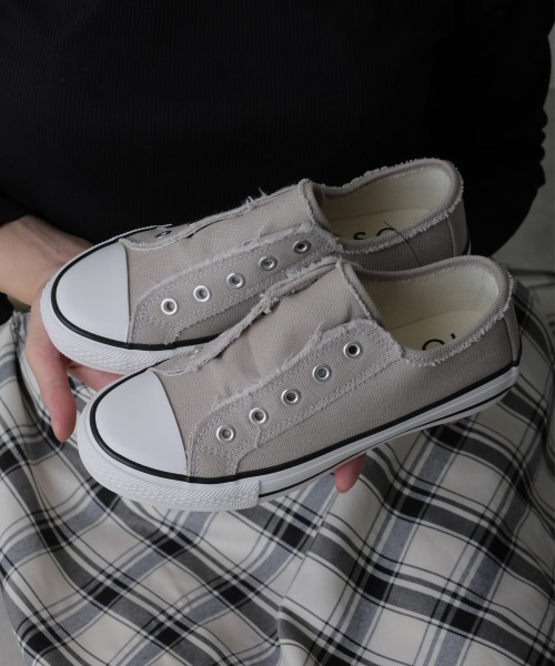 DEMETER(デメテル)の「シンプル 紐なし ローカット キャンバス スリッポン スニーカー(スニーカー・レディース・ブラック/ホワイト/ベージュ/グレー系その他/ブラック系その他・LL/M/L/S)」の22枚目の写真