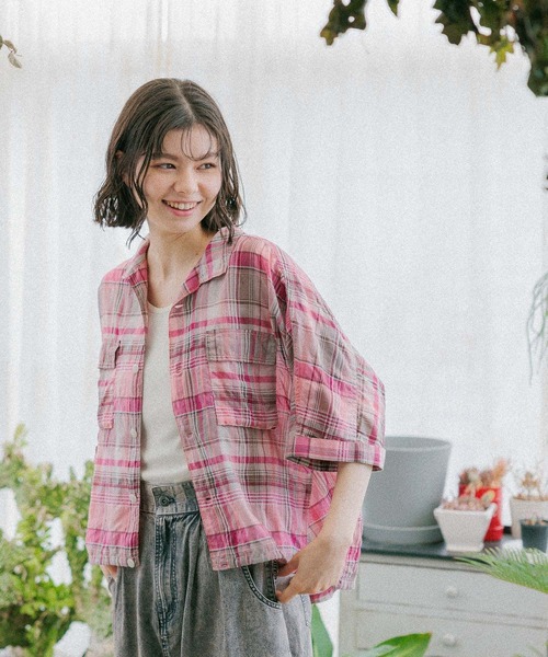 niko and...(ニコアンド)の「リネン混サッカーチェックシャツ(シャツ/ブラウス・レディース・ブルー/アイボリー/イエロー/ネイビー/ピンク・MEDIUM/LARGE)」の5枚目の写真