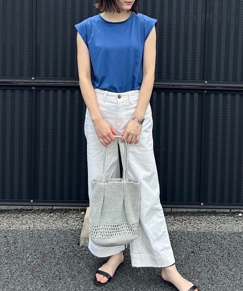 H.TOKYO(エイチトウキョウ)の「ノースリーブカットソー(Tシャツ/カットソー・レディース・ホワイト/ダークブルー/イエロー/モカ/ブラック/ベージュ/アッシュブラウン・X-LARGE/LARGE/MEDIUM)」の6枚目の写真