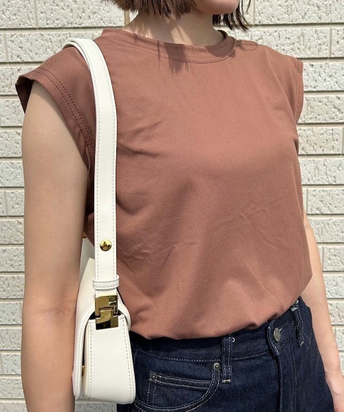 H.TOKYO(エイチトウキョウ)の「ノースリーブカットソー(Tシャツ/カットソー・レディース・ホワイト/ダークブルー/イエロー/モカ/ブラック/ベージュ/アッシュブラウン・X-LARGE/LARGE/MEDIUM)」の4枚目の写真
