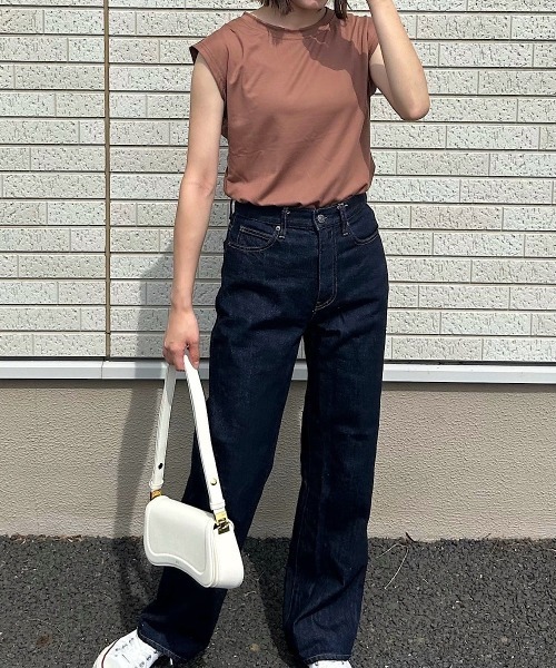 H.TOKYO(エイチトウキョウ)の「ノースリーブカットソー(Tシャツ/カットソー・レディース・ホワイト/ダークブルー/イエロー/モカ/ブラック/ベージュ/アッシュブラウン・X-LARGE/LARGE/MEDIUM)」の19枚目の写真