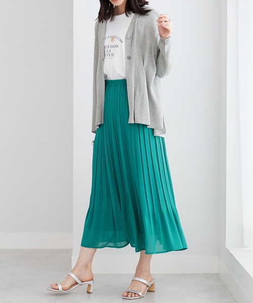 BELLUNA PLUS(ベルーナ)の「ボタン使いラメ入りカーディガン(カーディガン/ボレロ・レディース・グリーン/アイボリー/杢グレー/ブラック・LARGE/X-LARGE/MEDIUM)」の16枚目の写真