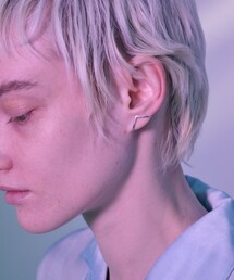 and cloud（アンドクラウド）の「Triangle Frame Cuff（イヤーカフ）」
