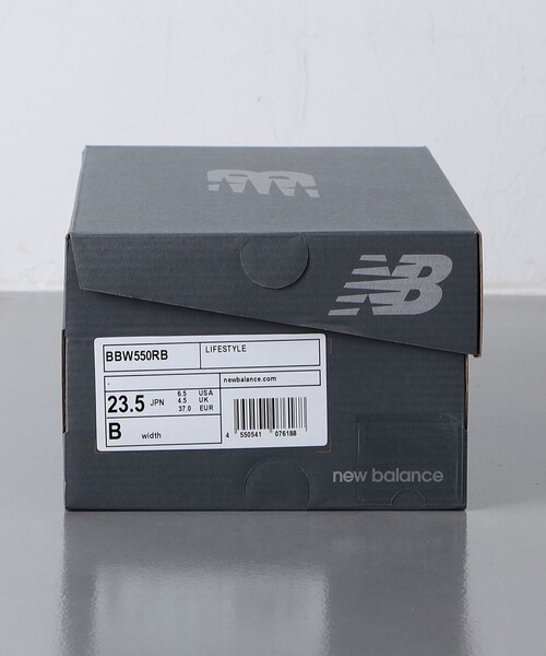 NEW BALANCE（ニューバランス）の「＜New Balance＞BB550RB スニーカー（スニーカー・レディース・ベージュ・23.5cm/24cm/22cm/23cm/25cm/24.5cm/22.5cm）」の2枚目の写真