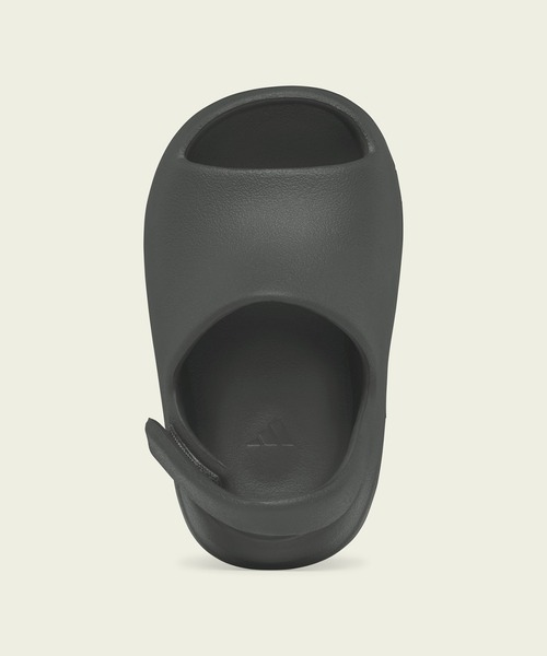 adidas(アディダス)の「YZY SLIDE INFANTS(サンダル・キッズ・ブルー/グレー/ダークグレー・12cm/14.0cm/13.0cm)」の14枚目の写真