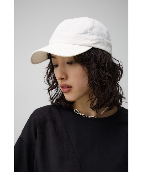 AZUL by moussy（アズールバイマウジー）の「リネンライクキャップ（キャップ・レディース・アイボリー/ブラック・FREE）」の5枚目の写真