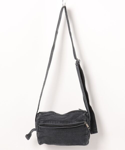 an meets zakka(アンミツザッカ)の「an meets zakka ハードウォッシュドデニムショルダーバッグ(ショルダーバッグ・メンズ・ブラック/ライトブルー・ONESIZE)」の6枚目の写真