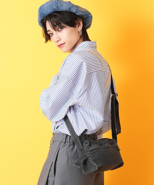 an meets zakka(アンミツザッカ)の「an meets zakka ハードウォッシュドデニムショルダーバッグ(ショルダーバッグ・メンズ・ブラック/ライトブルー・ONESIZE)」の1枚目の写真