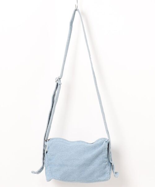 an meets zakka(アンミツザッカ)の「an meets zakka ハードウォッシュドデニムショルダーバッグ(ショルダーバッグ・メンズ・ブラック/ライトブルー・ONESIZE)」の7枚目の写真