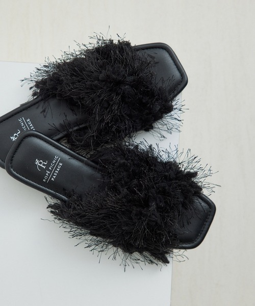 ROPE' PICNIC（ロペピクニック）の「フリンジファーフラットサンダル（サンダル・レディース・ベージュ系その他/ブラック・23.5cm/24.5cm）」の13枚目の写真