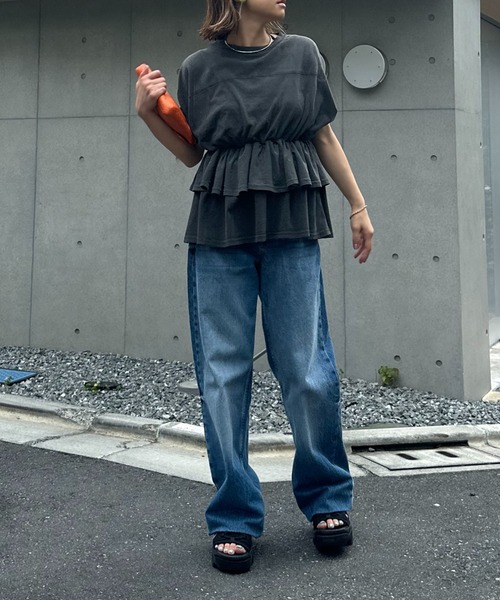 mi via loca(ミヴィアロカ)の「ピグメント フリルギャザー フレンチスリーブ ペプラムトップス(Tシャツ/カットソー・レディース・ベージュ/スミクロ/カーキ・FREE)」の13枚目の写真