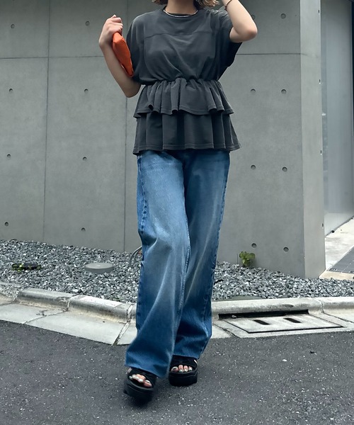 mi via loca(ミヴィアロカ)の「ピグメント フリルギャザー フレンチスリーブ ペプラムトップス(Tシャツ/カットソー・レディース・ベージュ/スミクロ/カーキ・FREE)」の15枚目の写真