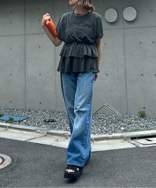 mi via loca(ミヴィアロカ)の「ピグメント フリルギャザー フレンチスリーブ ペプラムトップス(Tシャツ/カットソー・レディース・ベージュ/スミクロ/カーキ・FREE)」の18枚目の写真