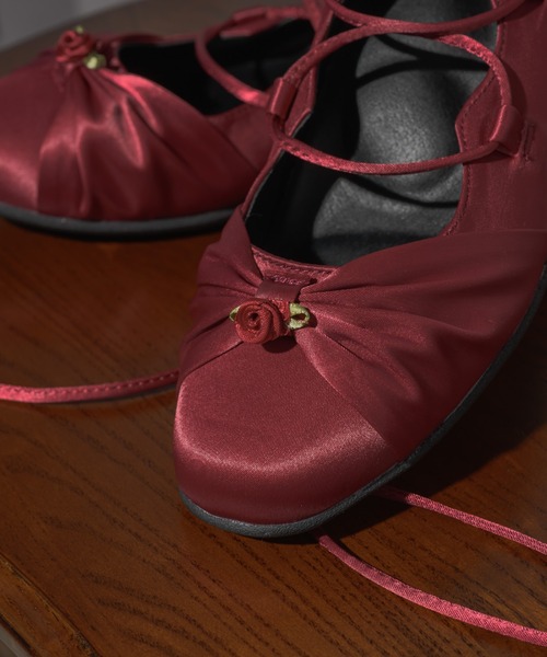 idem（イデム）の「lace up rose ballet shoes / バラモチーフ